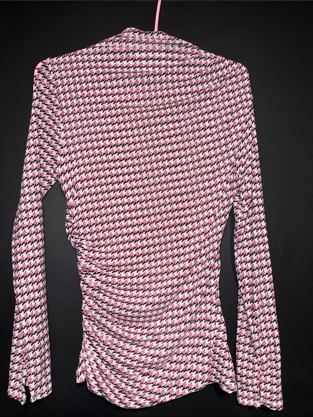 White House Black Market Pink and Black Houndstooth Long-Sleeve Mock Neck Top - Picture 3 of 4